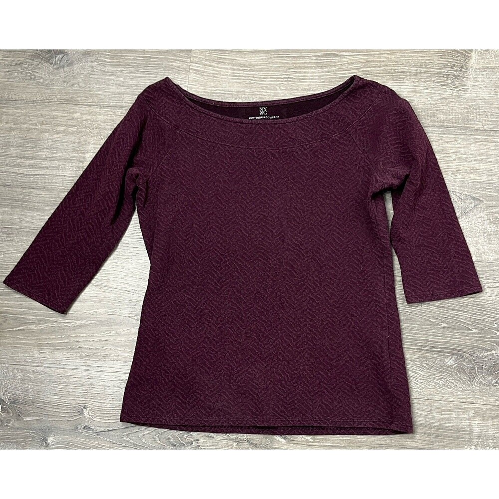 New York & Company Top Round Neck 3/4 Sleeve Purple Textured Small Casual Work